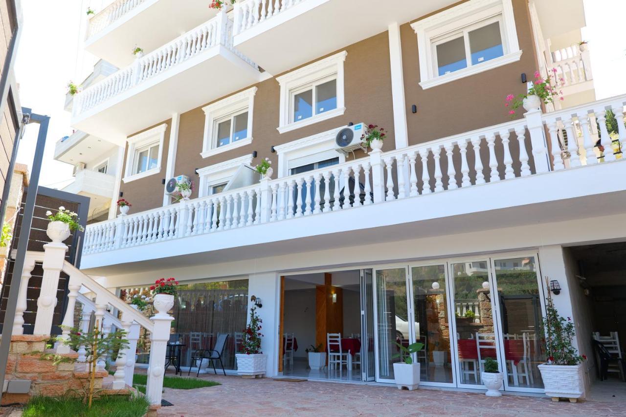 Elite Hotel Sarandë Exterior foto