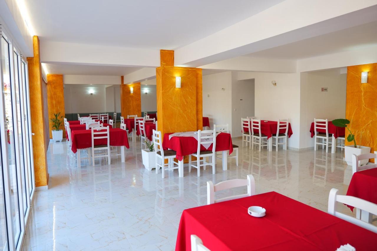 Elite Hotel Sarandë Exterior foto