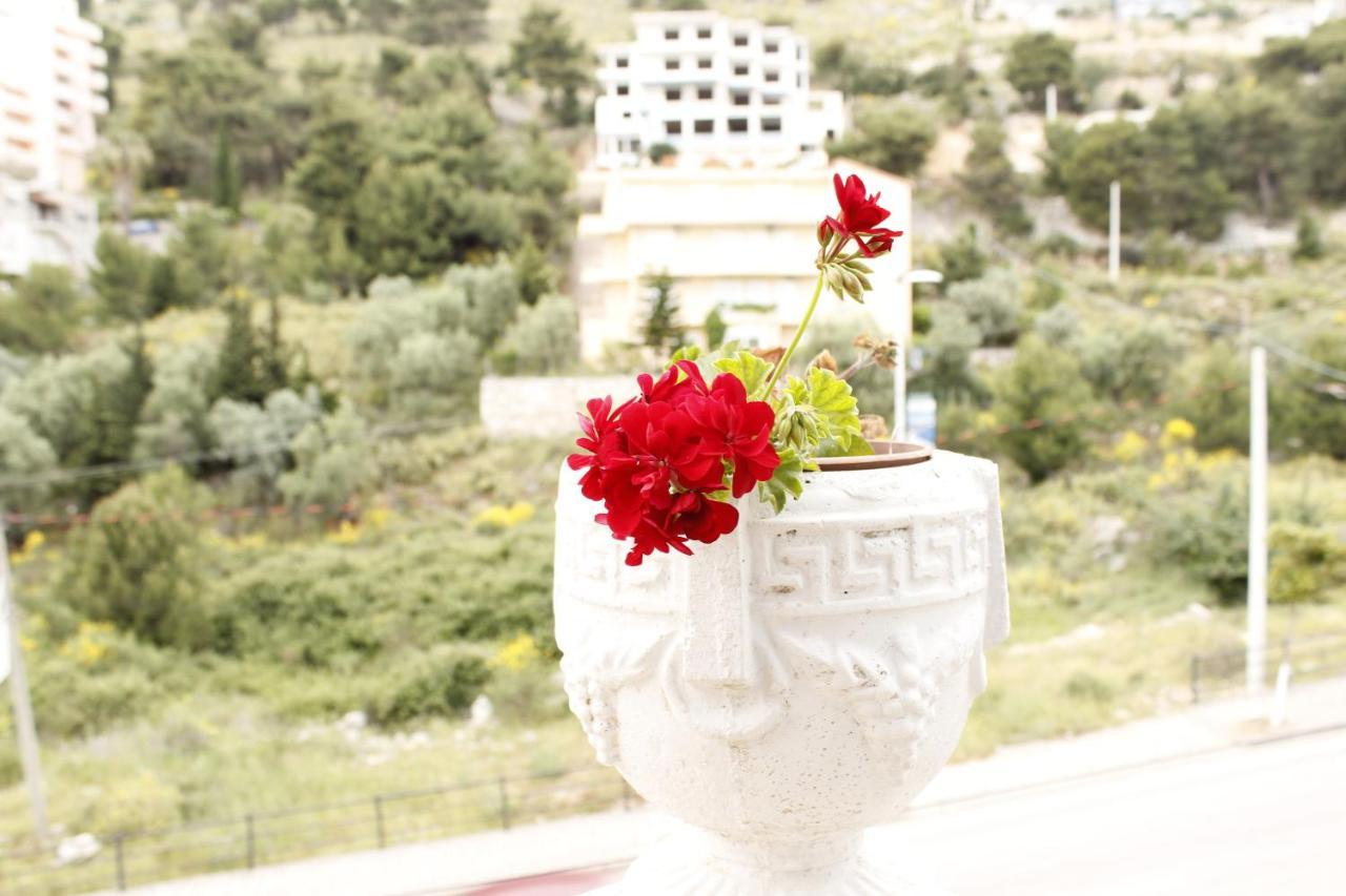 Elite Hotel Sarandë Exterior foto